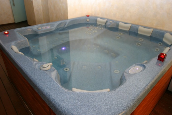 There are so many benefits from having a home jacuzzi